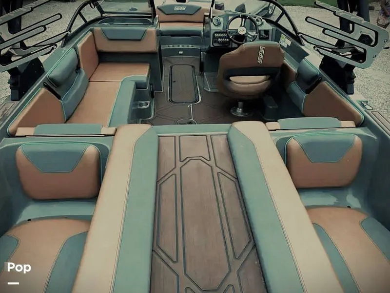 Slide: The Image of Heyday Wake Boats WT-2DC 2022 - 15812224