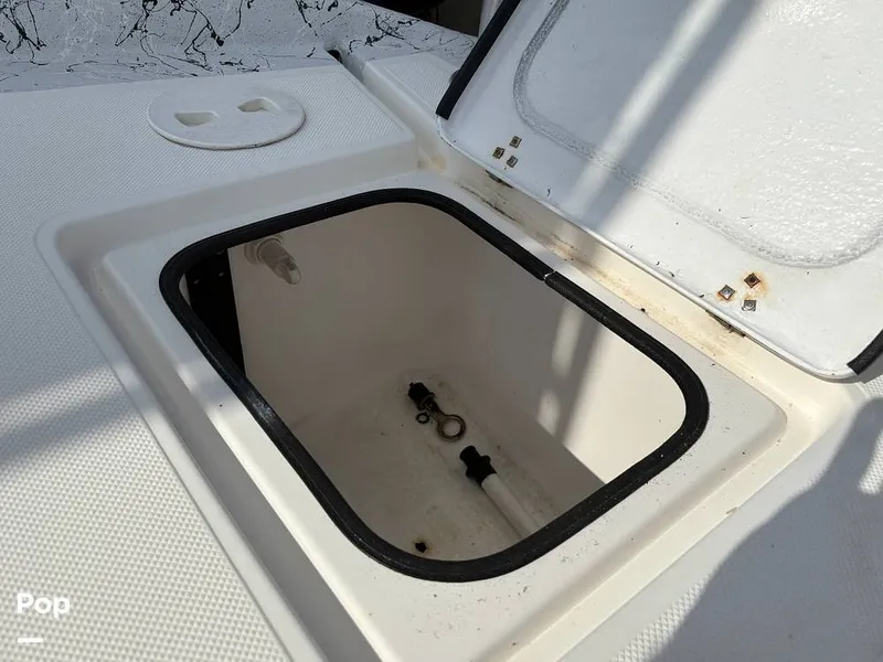 Slide: The Image of Bat Well/live Well - 15830264