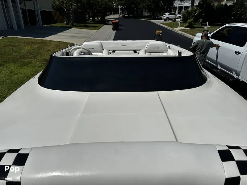 Slide: The Image of Commander 26 Signature 2000 - 15882968