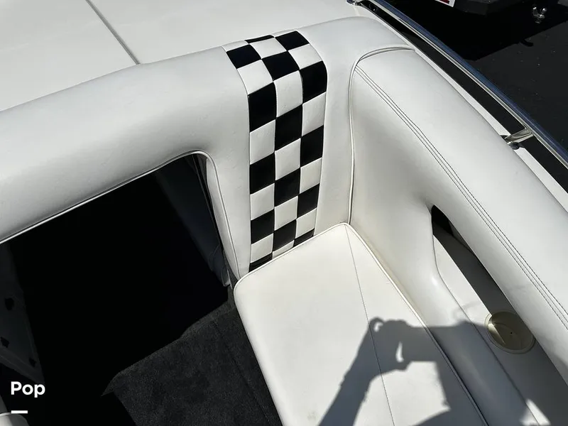 Slide: The Image of Commander 26 Signature 2000 - 15882971