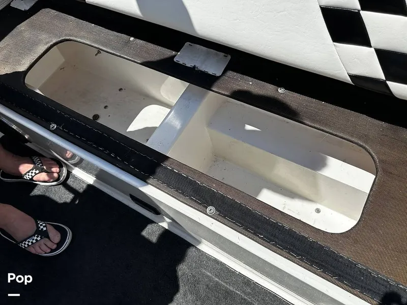 Slide: The Image of Commander 26 Signature 2000 - 15882975