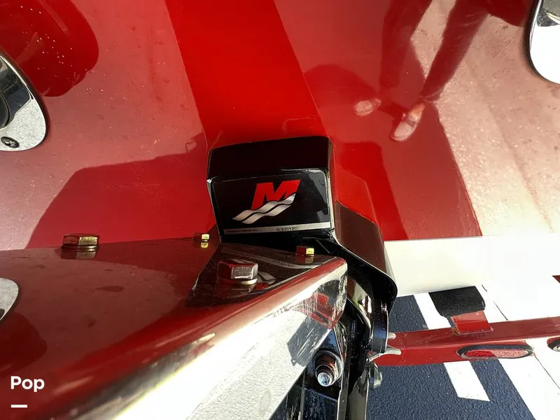 Slide: The Image of Commander 26 Signature 2000 - 15882880