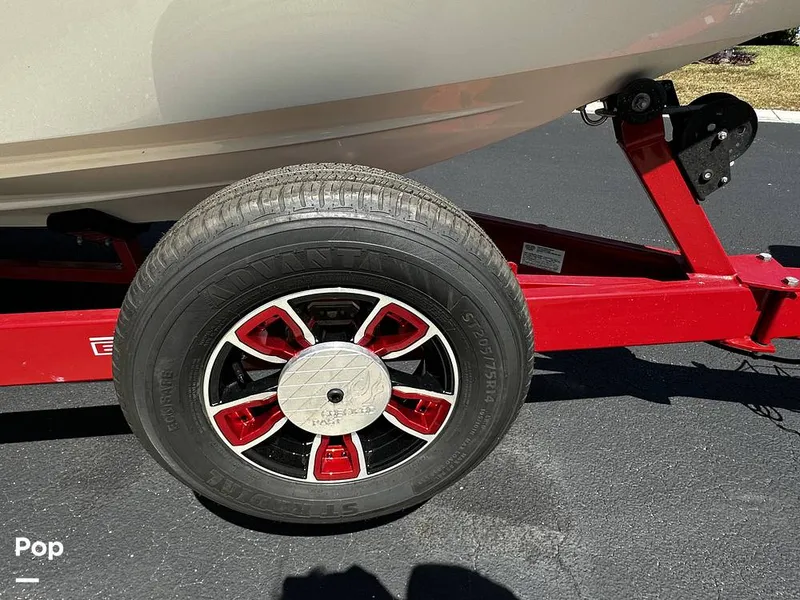 Slide: The Image of Commander 26 Signature 2000 - 15882896