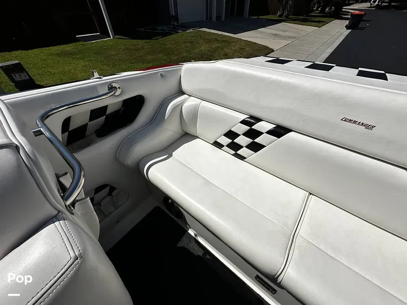 Slide: The Image of Commander 26 Signature 2000 - 15882905