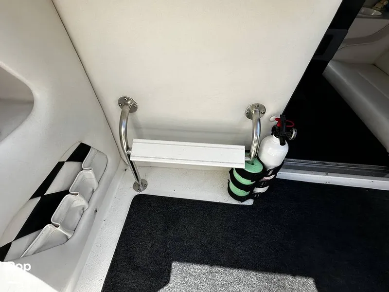 Slide: The Image of Commander 26 Signature 2000 - 15882910