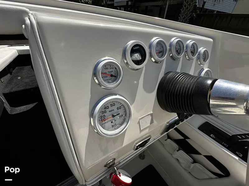 Slide: The Image of Commander 26 Signature 2000 - 15882920