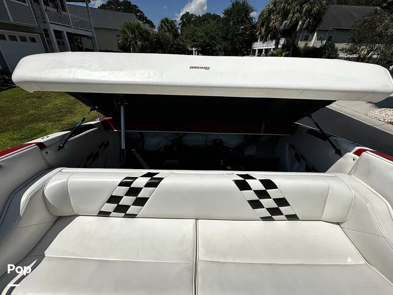 Slide: The Image of Commander 26 Signature 2000 - 15882926