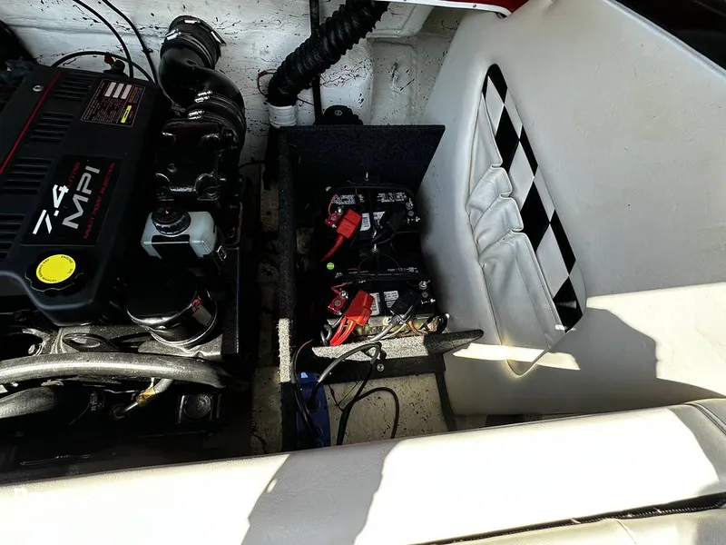 Slide: The Image of Commander 26 Signature 2000 - 15882930