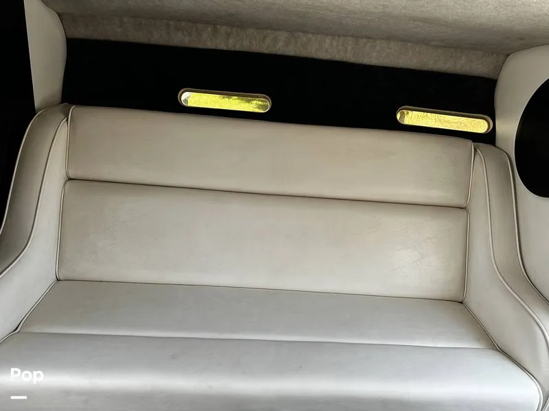 Slide: The Image of Commander 26 Signature 2000 - 15882957