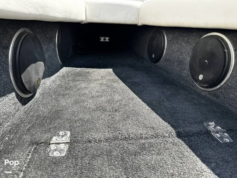 Slide: The Image of Commander 26 Signature 2000 - 15882963