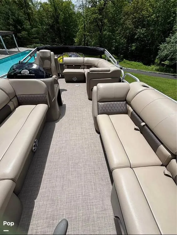 Slide: The Image of Sun Tracker Party Barge 20DLX 2023 - 15799903