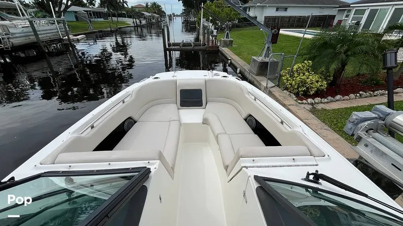 Slide: The Image of Boston Whaler 230 Vantage 2019 - 15825087