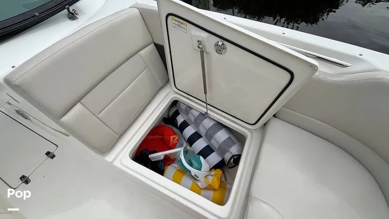 Slide: The Image of Boston Whaler 230 Vantage 2019 - 15825095