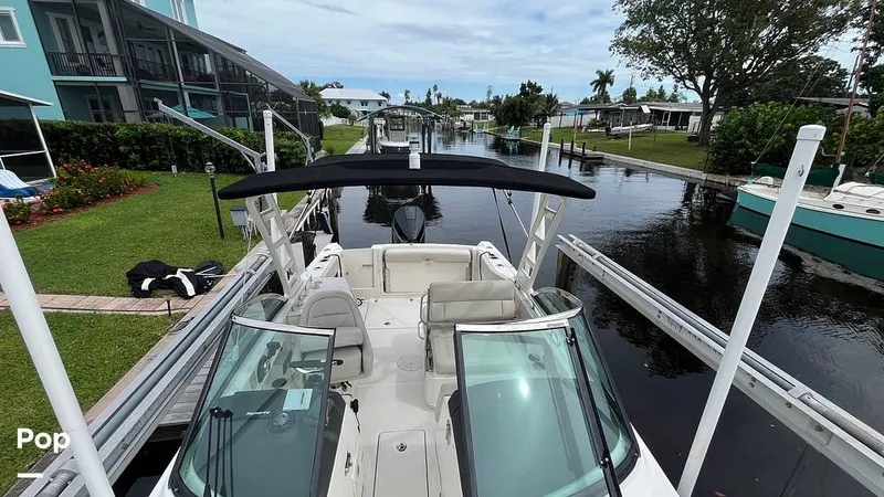 Slide: The Image of Boston Whaler 230 Vantage 2019 - 15825103