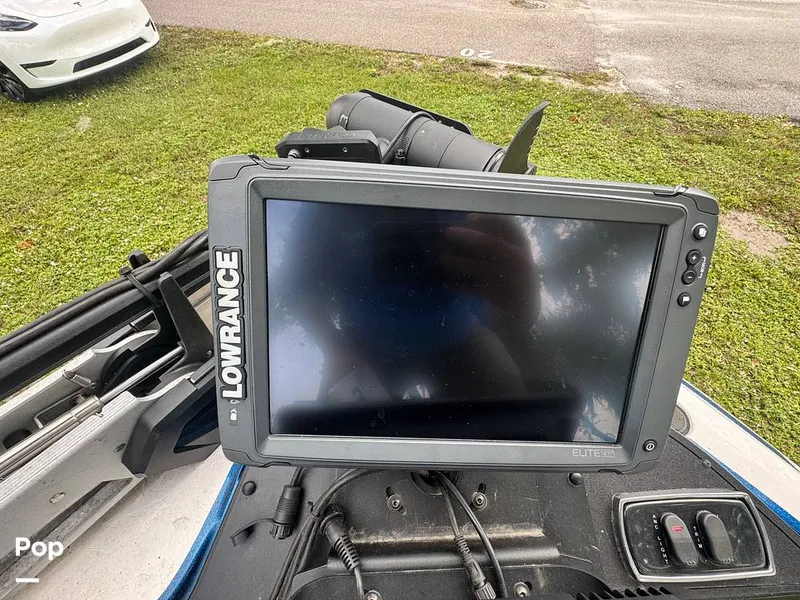 Slide: The Image of Nitro Z18 2021 - 15922900