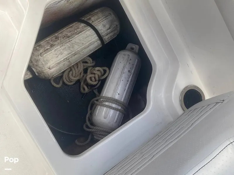 Slide: The Image of Sea Ray 210 SPX 2022 - 15794194