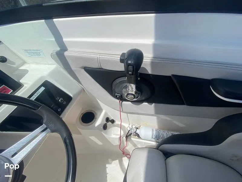 Slide: The Image of Sea Ray 210 SPX 2022 - 15794203