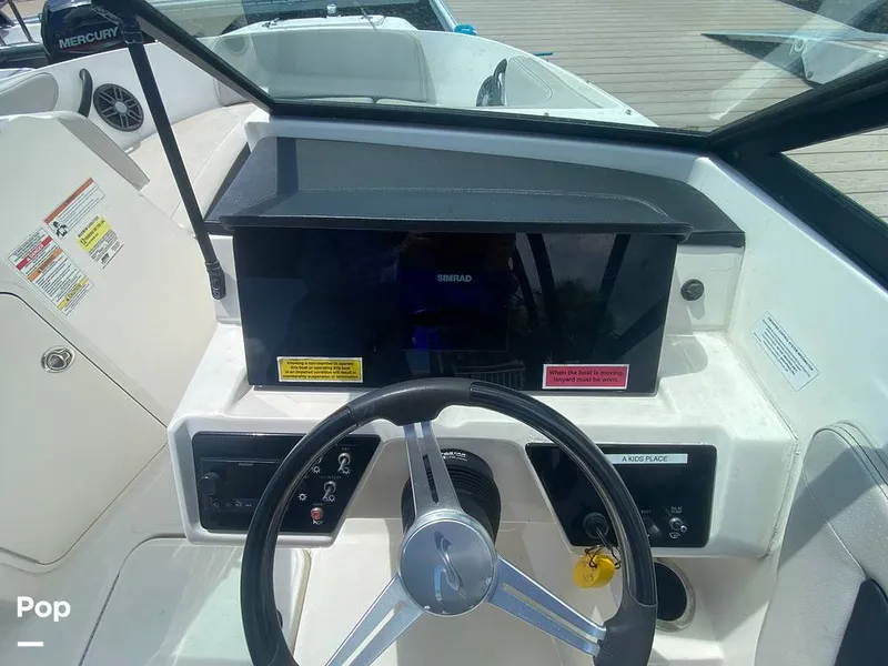 Slide: The Image of Sea Ray 210 SPX 2022 - 15794204