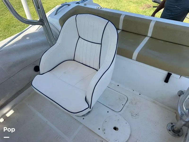 Slide: The Image of Nautica 18.6' Wide Body 2010 - 15843324