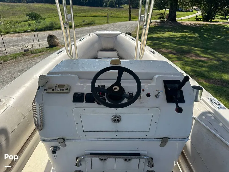 Slide: The Image of Nautica 18.6' Wide Body 2010 - 15843310