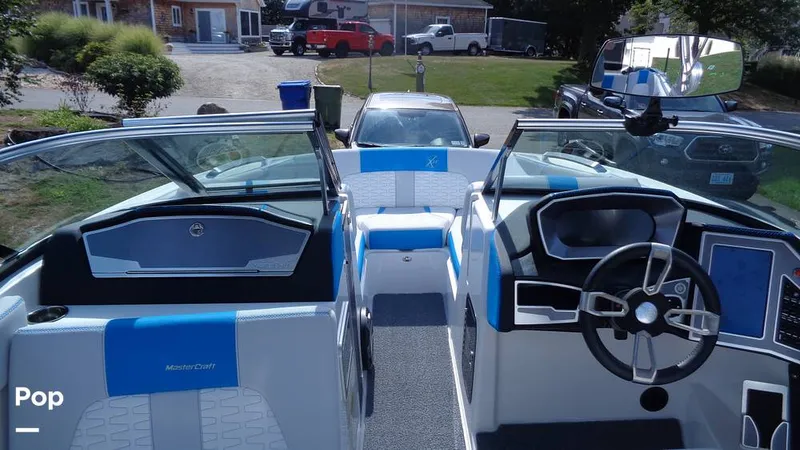 Slide: The Image of Mastercraft X22 2021 - 15801457