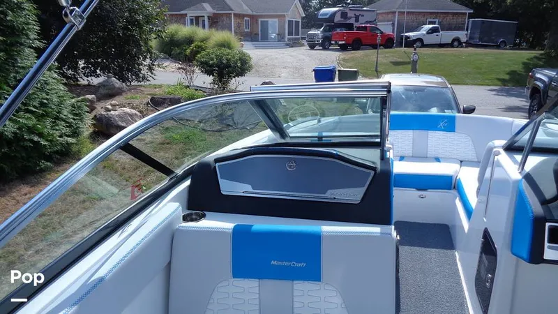 Slide: The Image of Mastercraft X22 2021 - 15801459