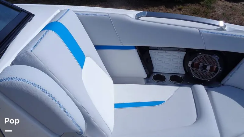 Slide: The Image of Mastercraft X22 2021 - 15801462