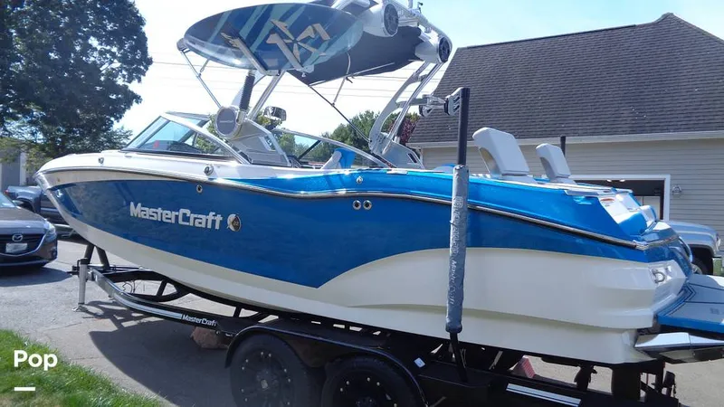 Slide: The Image of Mastercraft X22 2021 - 15801430