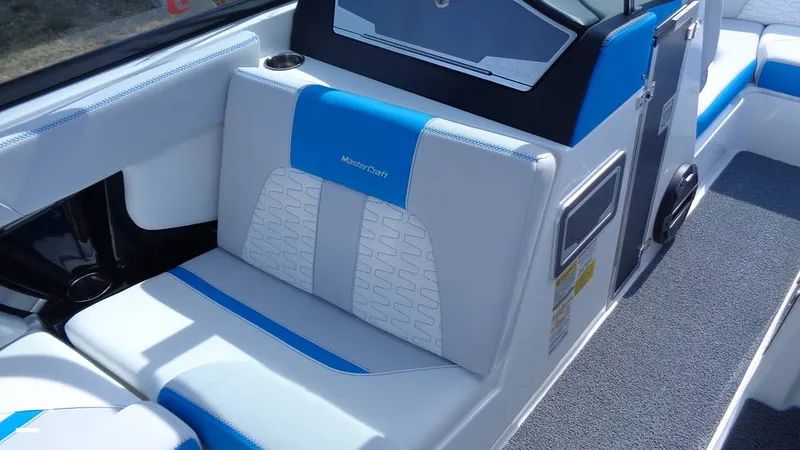 Slide: The Image of Mastercraft X22 2021 - 15801480