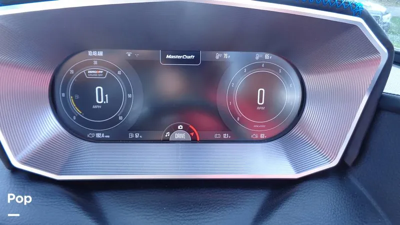 Slide: The Image of Mastercraft X22 2021 - 15801496