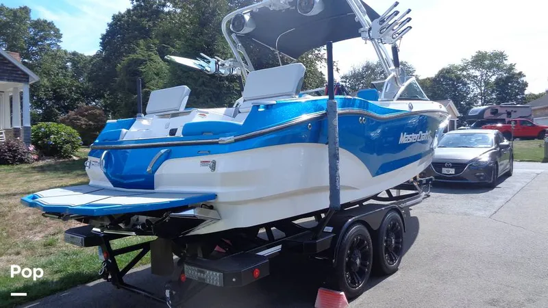 Slide: The Image of Mastercraft X22 2021 - 15801434