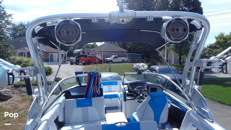 Slide: The Image of Mastercraft X22 2021 - 15801513