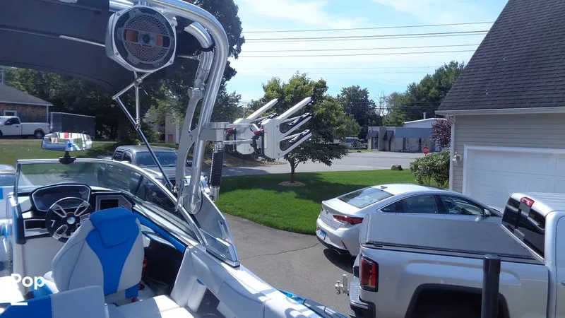 Slide: The Image of Mastercraft X22 2021 - 15801515