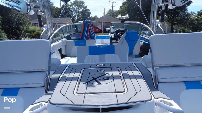 Slide: The Image of Mastercraft X22 2021 - 15801521