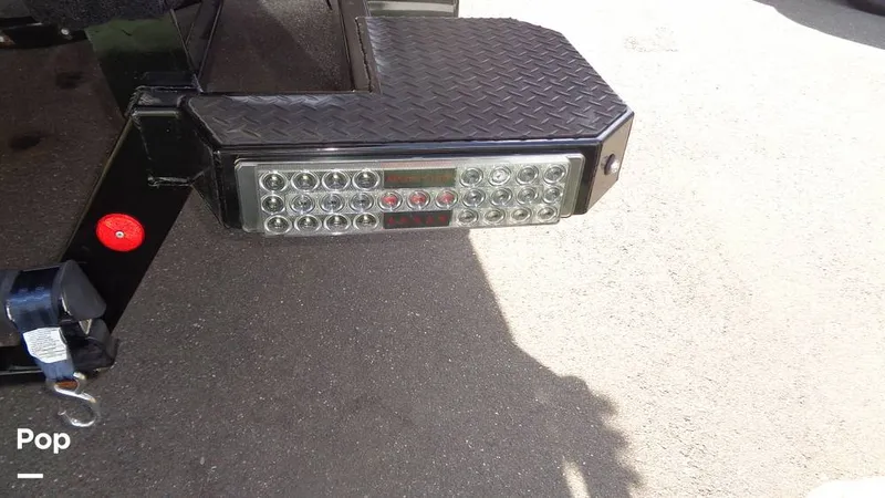 Slide: The Image of Mastercraft X22 2021 - 15801531