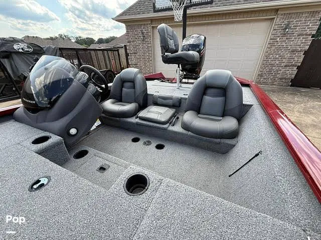 Slide: The Image of Tracker Pro-Team 195 TXW 2019 - 15853933