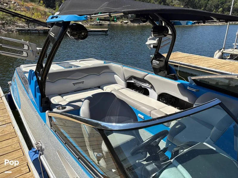 Slide: The Image of Stern Passenger Seating - 15945747