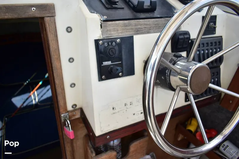 Slide: The Image of Grady-White 240 Offshore 1980 - 15847127