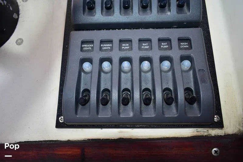 Slide: The Image of Grady-White 240 Offshore 1980 - 15847129