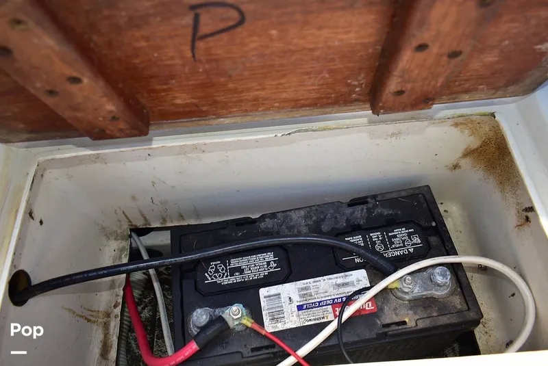 Slide: The Image of Grady-White 240 Offshore 1980 - 15847133