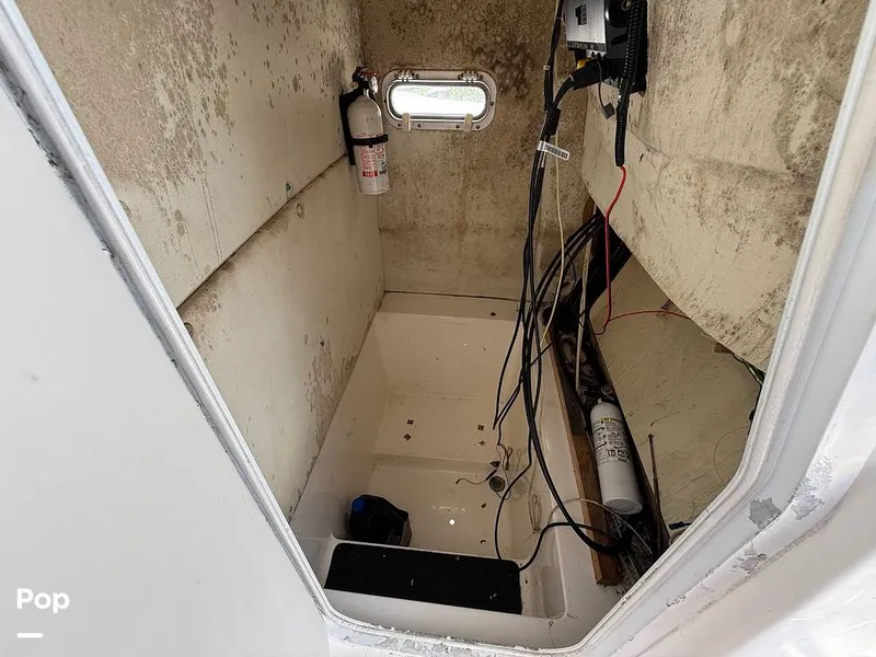 Slide: The Image of Console Compartment - 15831427