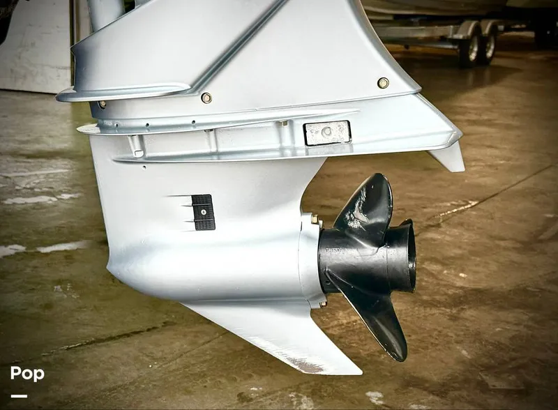 Slide: The Image of Defiance Admiral 220 EX 2022 - 16072570