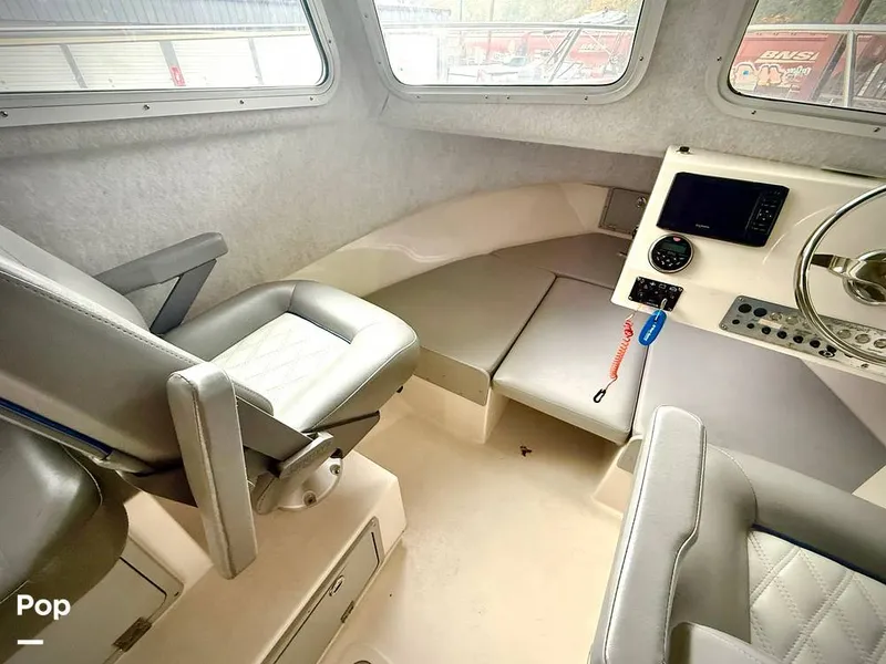Slide: The Image of Defiance Admiral 220 EX 2022 - 16072544