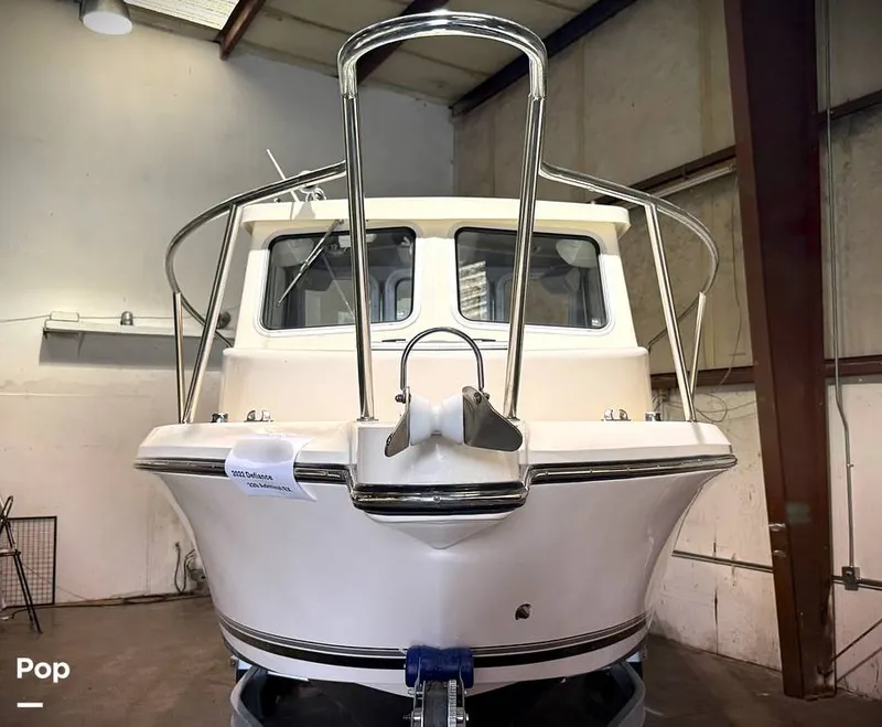 Slide: The Image of Defiance Admiral 220 EX 2022 - 16072476