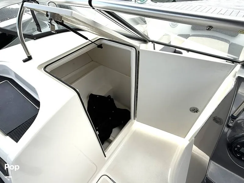 Slide: The Image of Bayliner VR6 OB 2021 - 15842424