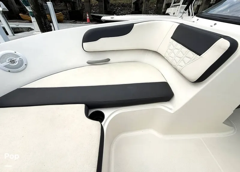 Slide: The Image of Bayliner VR6 OB 2021 - 15842431