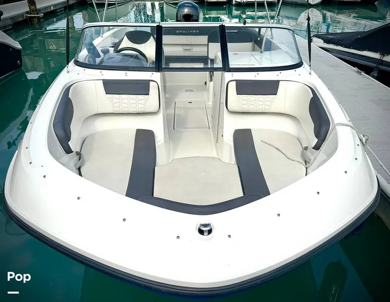 Slide: The Image of Bayliner VR6 OB 2021 - 15842398