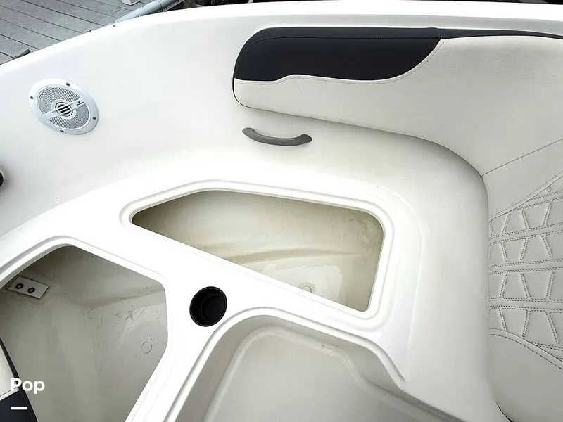 Slide: The Image of Bayliner VR6 OB 2021 - 15842445