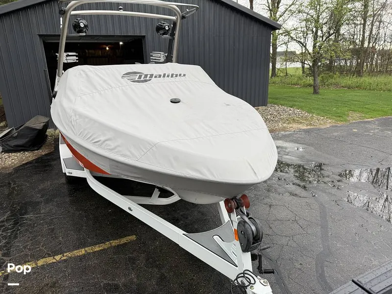 Slide: The Image of Malibu Wakesetter 21 VLX 2017 - 16413850