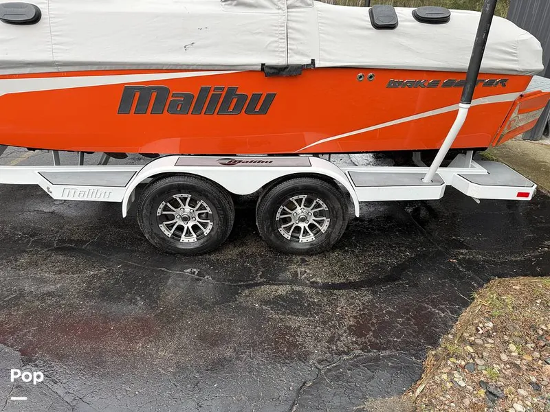 Slide: The Image of Malibu Wakesetter 21 VLX 2017 - 16413853